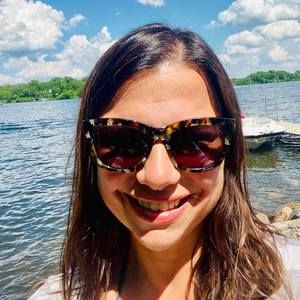 Meet your Posher, Natalie